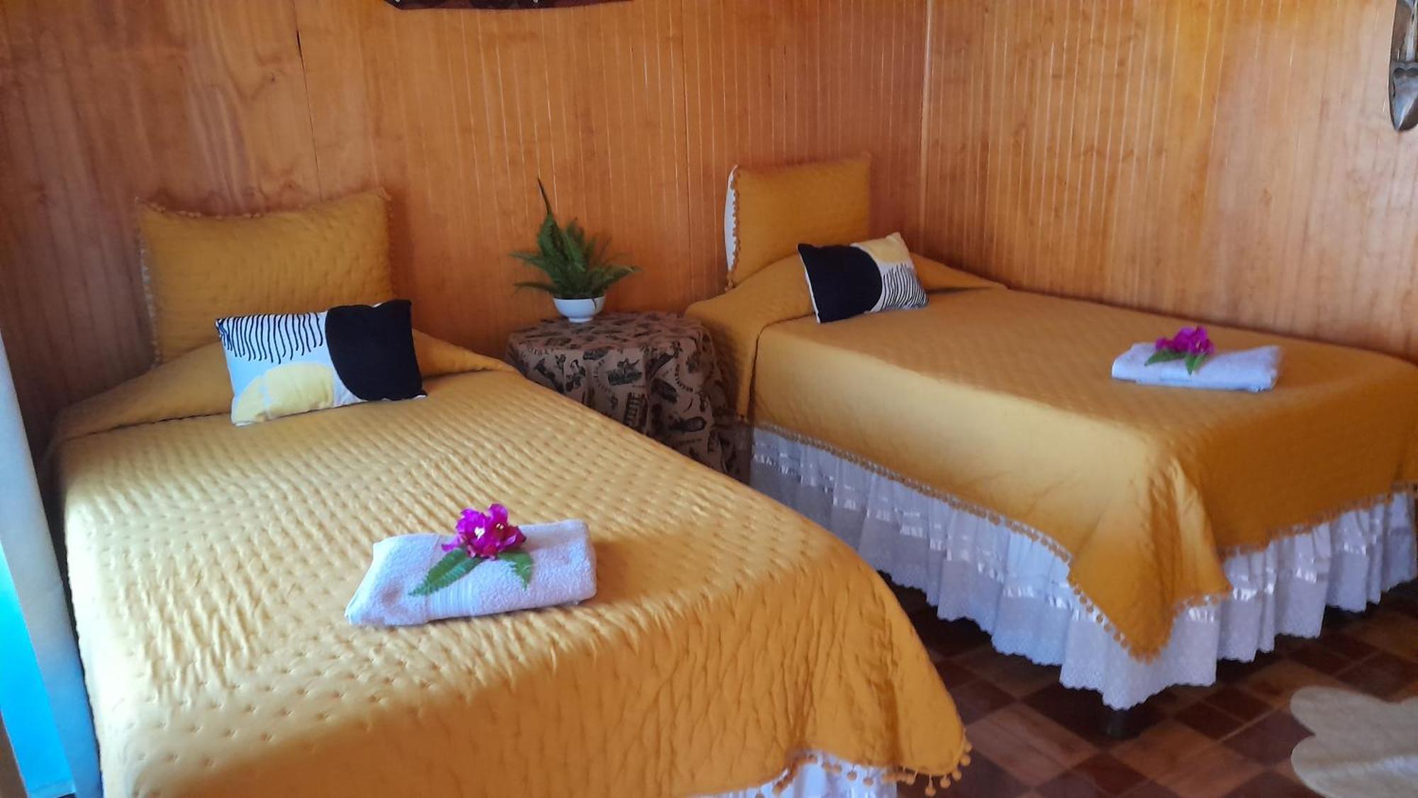 Hostal Makohe Rapa Nui Hanga Roa Exterior foto