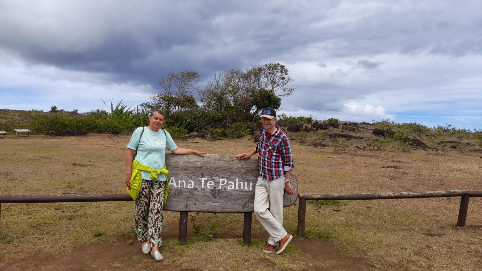 Hostal Makohe Rapa Nui Hanga Roa Exterior foto