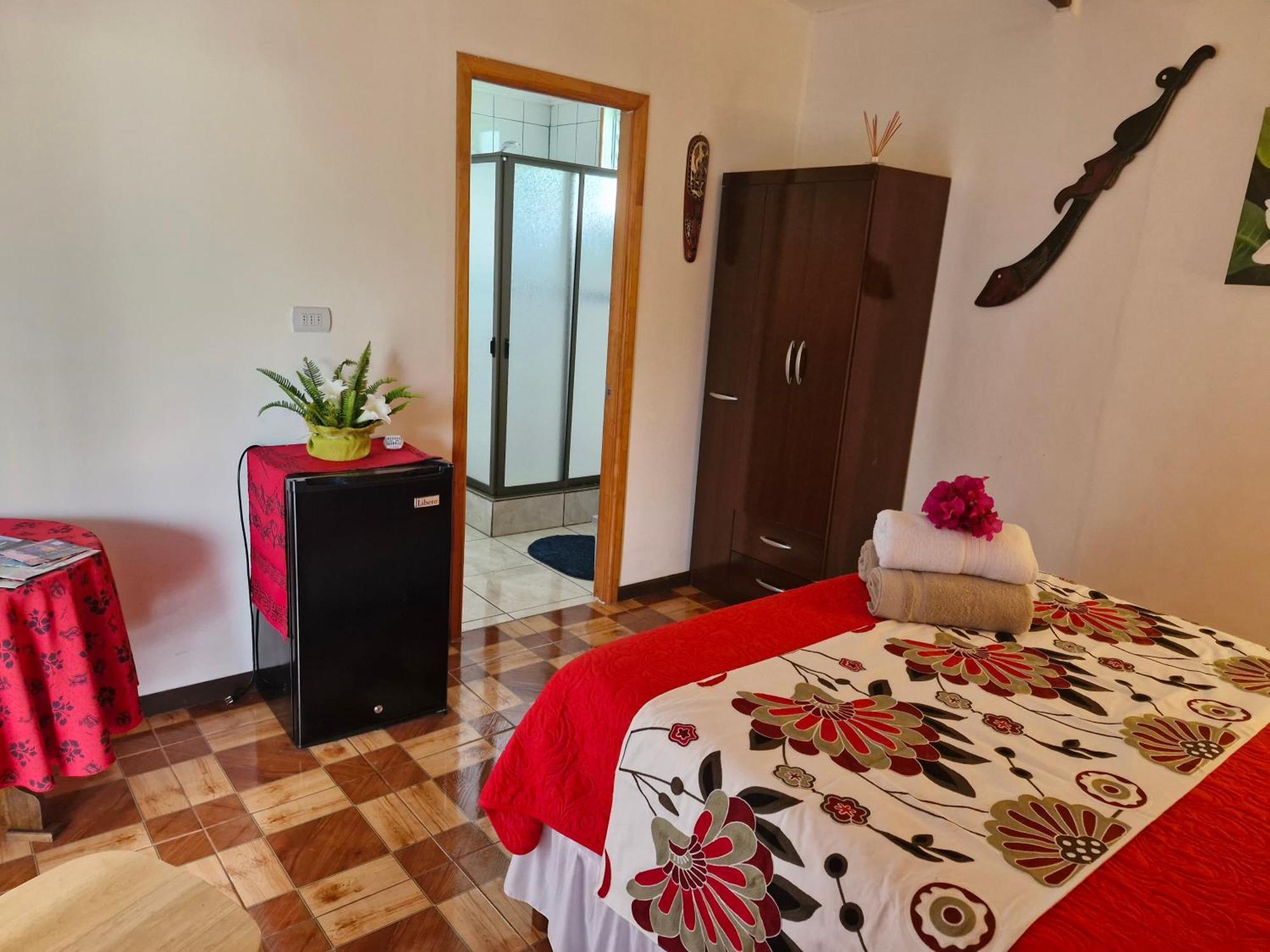 Hostal Makohe Rapa Nui Hanga Roa Exterior foto